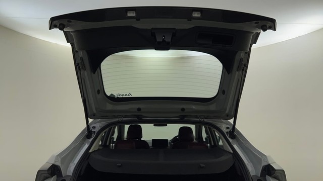 Second-hand 2025 Tata Curvv Accomplished S Diesel for sale in Bangalore-27