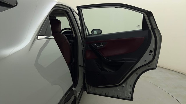 Second-hand 2025 Tata Curvv Accomplished S Diesel for sale in Bangalore-23