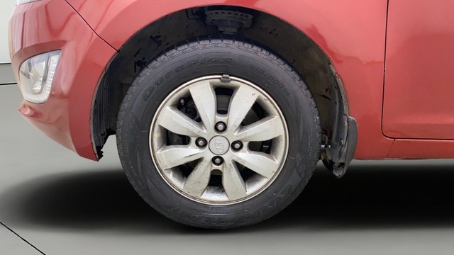 Second-hand 2013 Hyundai i20 Sportz 1.2 for sale in Bangalore-25