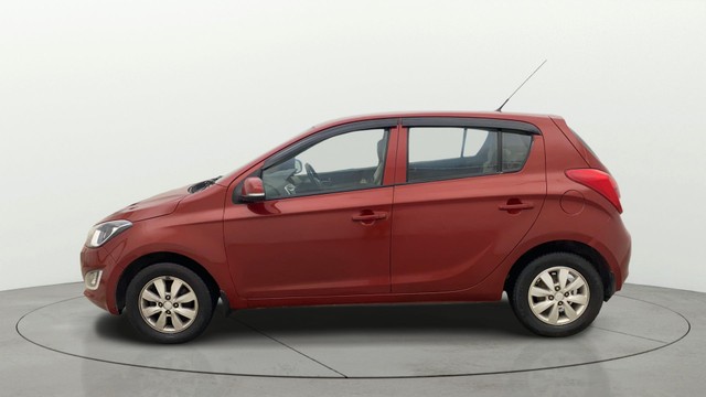 Second-hand 2013 Hyundai i20 Sportz 1.2 for sale in Bangalore-5