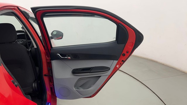 Second-hand 2021 Tata Tiago XZ Plus for sale in Mumbai-23