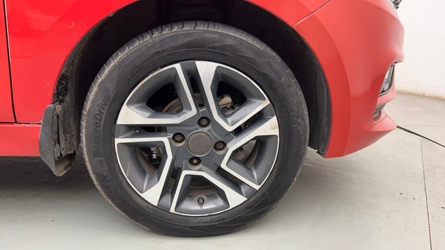 Second-hand 2021 Tata Tiago XZ Plus for sale in Mumbai-17