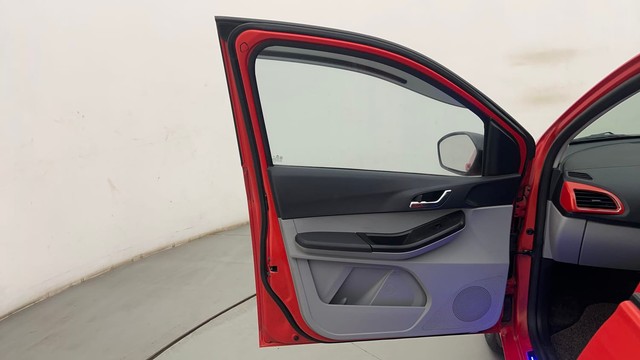 Second-hand 2021 Tata Tiago XZ Plus for sale in Mumbai-30