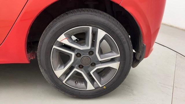 Second-hand 2021 Tata Tiago XZ Plus for sale in Mumbai-19