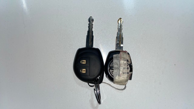 Second-hand 2019 Maruti Swift VXI AMT for sale in Surat-21