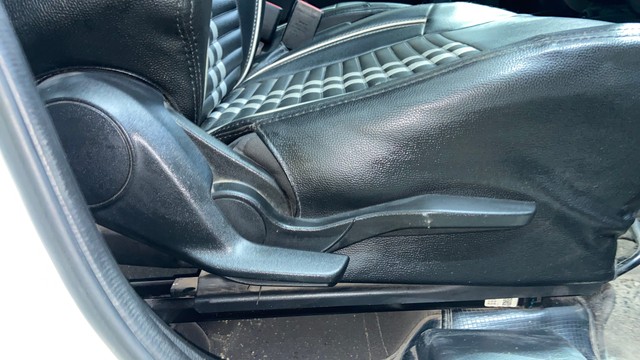 Second-hand 2019 Maruti Swift VXI AMT for sale in Surat-18