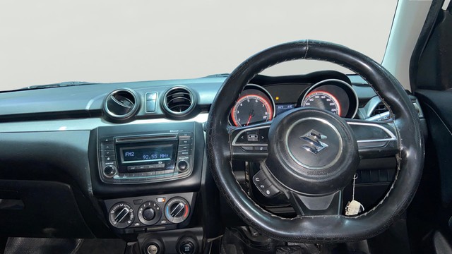 Second-hand 2019 Maruti Swift VXI AMT for sale in Surat-12