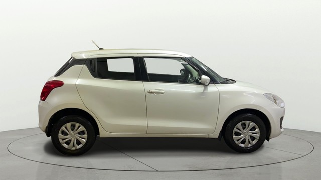 Second-hand 2019 Maruti Swift VXI AMT for sale in Surat-1