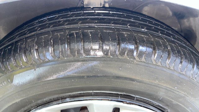 Second-hand 2019 Maruti Swift VXI AMT for sale in Surat-28