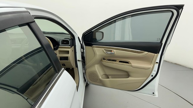 Second-hand 2021 Maruti Ciaz Petrol for sale in Ahmedabad-16