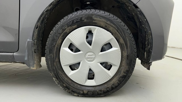 Second-hand 2023 Maruti Alto K10 VXI for sale in Ahmedabad-17