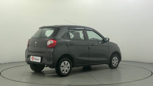 Second-hand 2023 Maruti Alto K10 VXI for sale in Ahmedabad-3