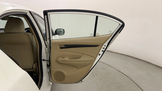 Second-hand 2011 Honda City S for sale in Pune-29