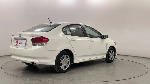 Second-hand 2011 Honda City S for sale in Pune-3