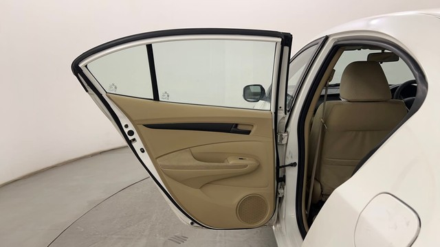 Second-hand 2011 Honda City S for sale in Pune-30