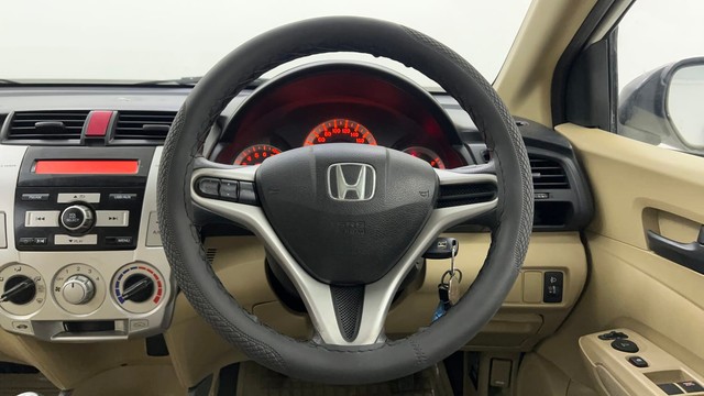 Second-hand 2011 Honda City S for sale in Pune-25