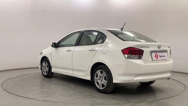 Second-hand 2011 Honda City S for sale in Pune-5