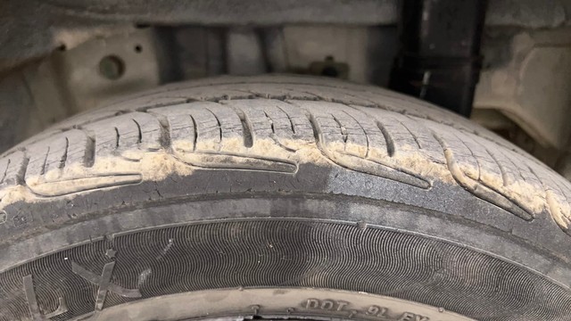 Second-hand 2016 Hyundai EON Magna for sale in Pune-26