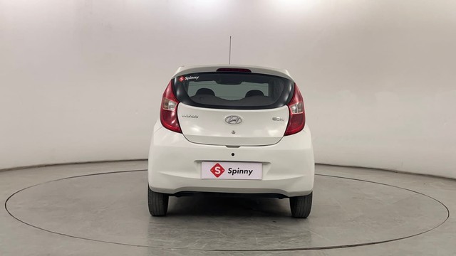 Second-hand 2016 Hyundai EON Magna for sale in Pune-4