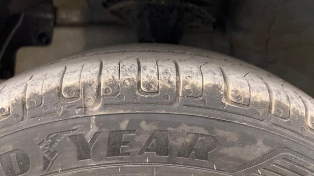 Second-hand 2016 Hyundai EON Magna for sale in Pune-33