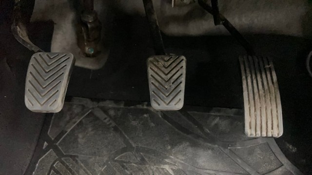 Second-hand 2016 Hyundai EON Magna for sale in Pune-14