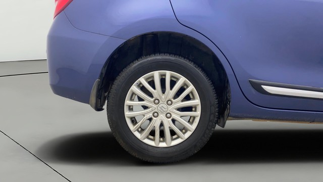 Second-hand 2017 Maruti Suzuki Swift Dzire AMT ZXI for sale in Gulbarga-28