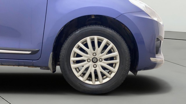 Second-hand 2017 Maruti Suzuki Swift Dzire AMT ZXI for sale in Gulbarga-27