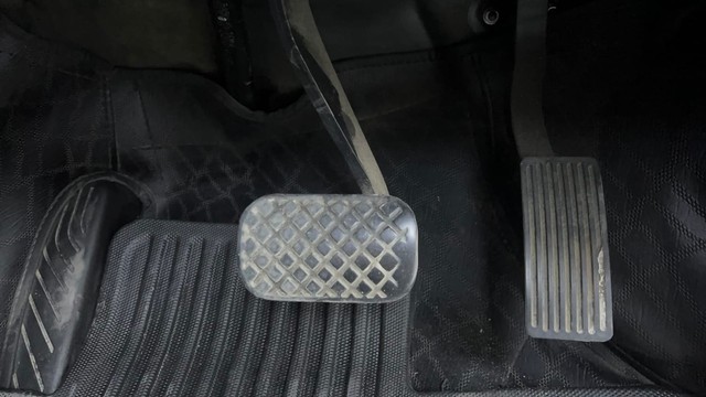 Second-hand 2022 MG Hector Plus 1.5 Turbo Sharp Pro 7 Str BSVI for sale in Hyderabad-14