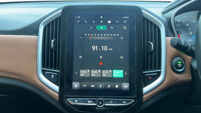 Second-hand 2022 MG Hector Plus 1.5 Turbo Sharp Pro 7 Str BSVI for sale in Hyderabad-38