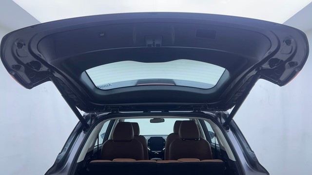 Second-hand 2022 MG Hector Plus 1.5 Turbo Sharp Pro 7 Str BSVI for sale in Hyderabad-34