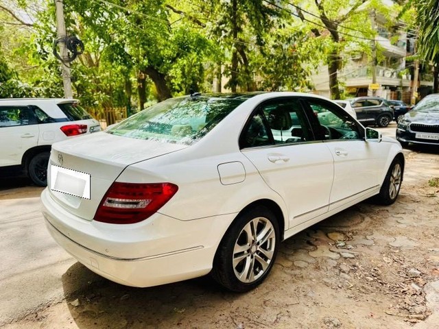 Second-hand 2013 Mercedes-Benz C-Class C 200 BE Classic for sale in New Delhi-4