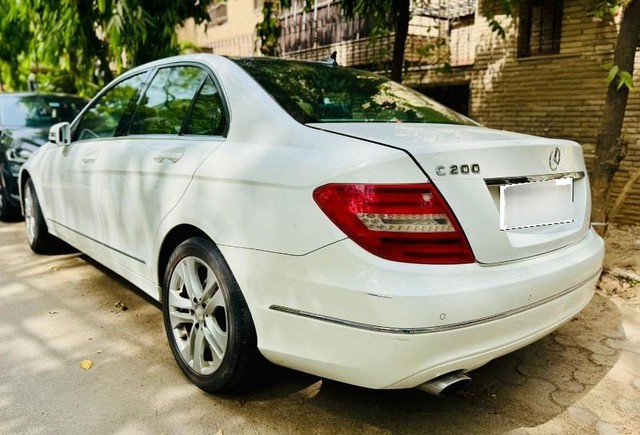 Second-hand 2013 Mercedes-Benz C-Class C 200 BE Classic for sale in New Delhi-6