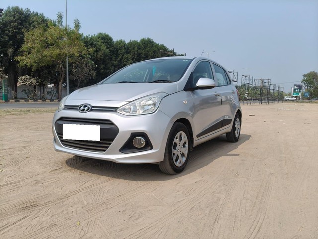 Second-hand 2016 Hyundai Grand i10 Magna for sale in Vadodara-4