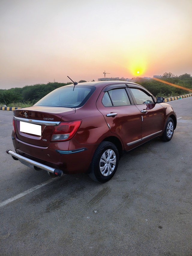 Second-hand 2018 Maruti Swift Dzire VDI for sale in Hyderabad-12