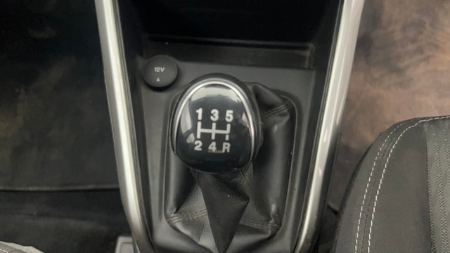 Second-hand 2018 Ford Ecosport Titanium for sale in Kolkata-12