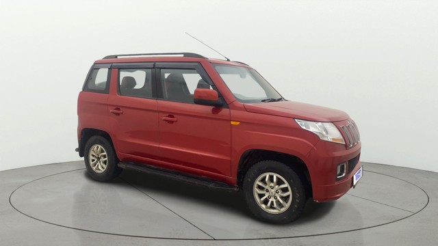 Second-hand 2017 Mahindra TUV 300 T8 AMT for sale in Bangalore-0