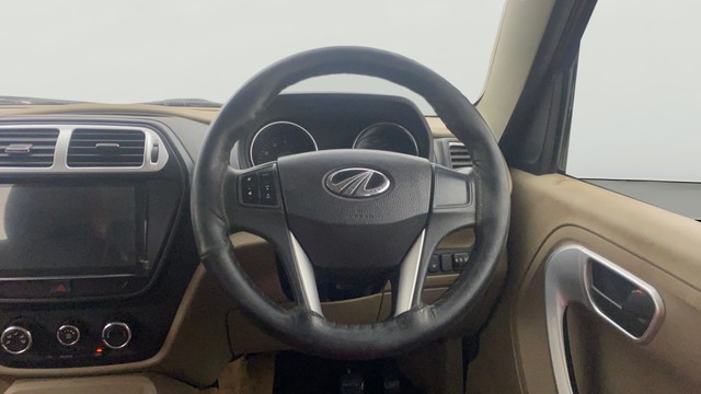 Second-hand 2017 Mahindra TUV 300 T8 AMT for sale in Bangalore-12