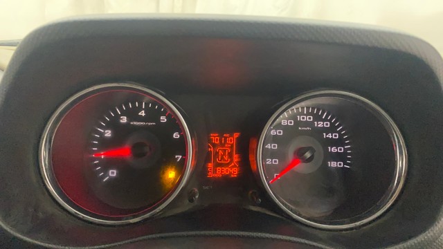 Second-hand 2017 Mahindra TUV 300 T8 AMT for sale in Bangalore-11