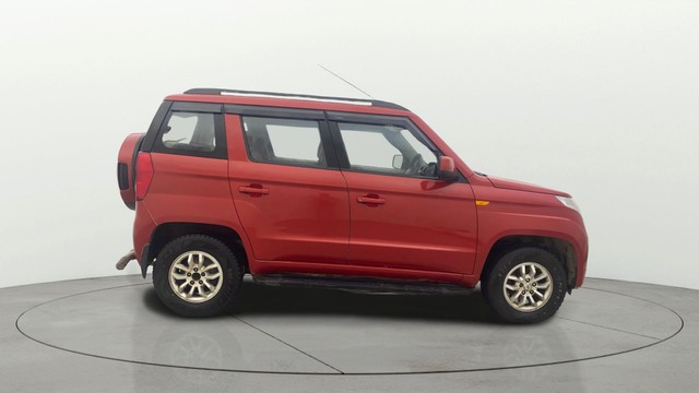 Second-hand 2017 Mahindra TUV 300 T8 AMT for sale in Bangalore-1