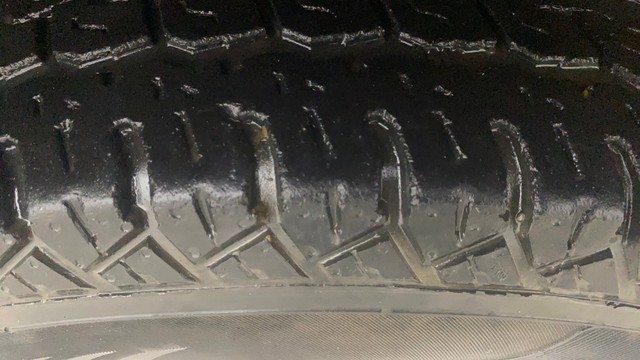 Second-hand 2017 Mahindra TUV 300 T8 AMT for sale in Bangalore-28