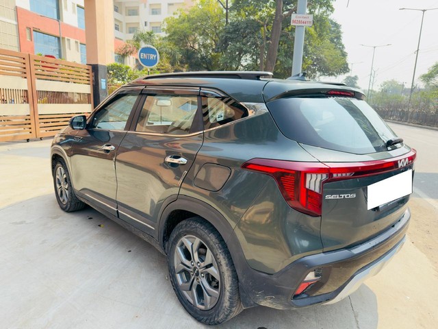 Second-hand 2023 Kia Seltos HTX Diesel for sale in Kanpur-3