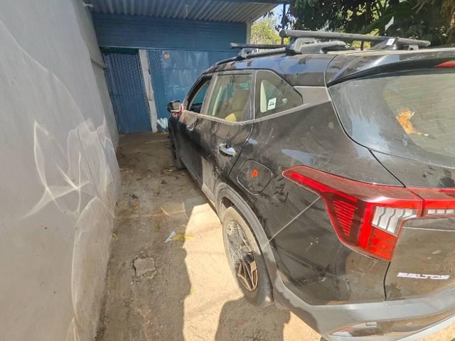 Second-hand 2023 Kia Seltos HTX Plus Turbo iMT for sale in Varanasi-3