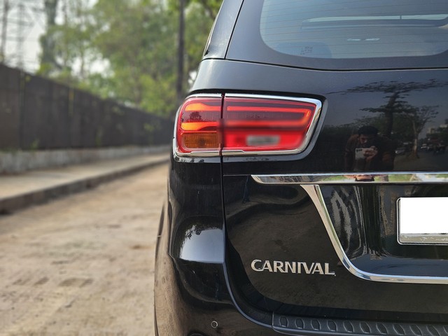 Second-hand 2020 Kia Carnival Limousine for sale in Mumbai-23