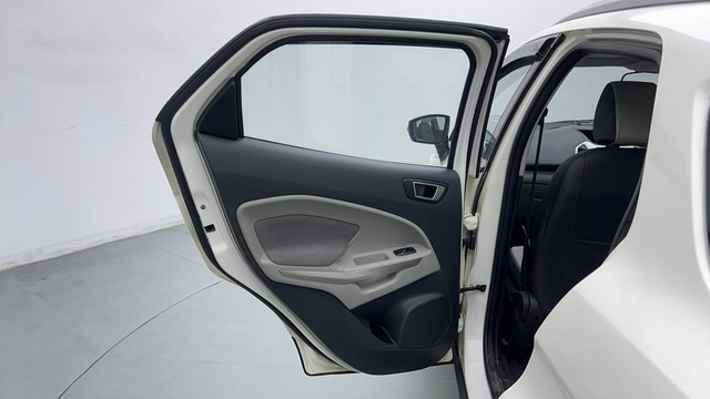 Second-hand 2016 Ford Ecosport 1.5 Ti VCT MT Titanium for sale in New Delhi-24