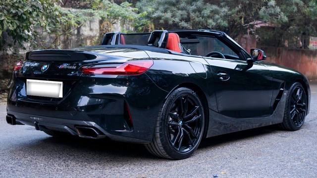 Second-hand 2025 BMW Z4 M40i for sale in New Delhi-5
