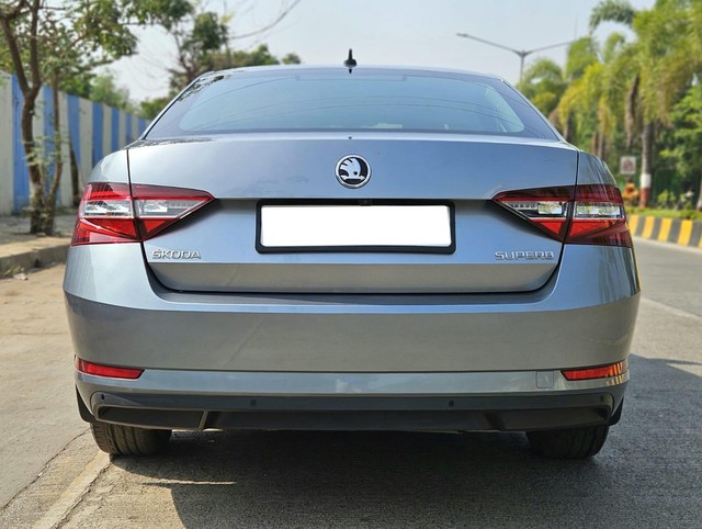 Second-hand 2018 Skoda Superb LK 1.8 TSI AT for sale in Mumbai-2