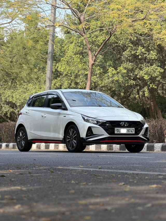 Second-hand 2022 Hyundai i20 Asta Turbo iMT for sale in New Delhi-5