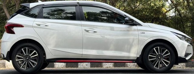 Second-hand 2022 Hyundai i20 Asta Turbo iMT for sale in New Delhi-1