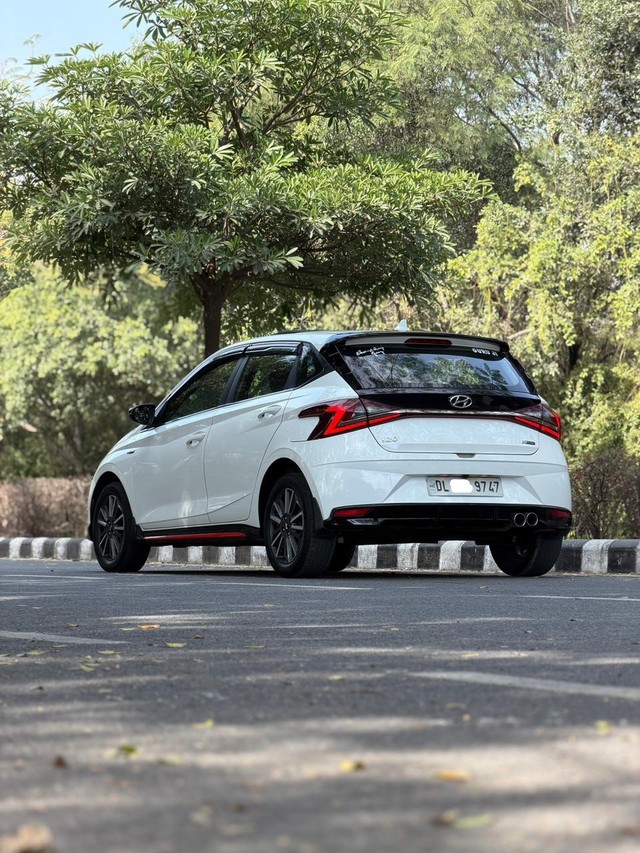 Second-hand 2022 Hyundai i20 Asta Turbo iMT for sale in New Delhi-11