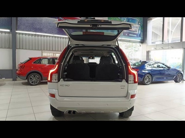 Second-hand 2013 Volvo XC90 D5 AWD for sale in Bangalore-2